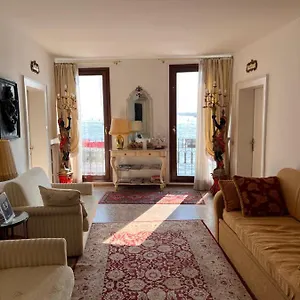 https://bb-la-corte-dei-dogi.hotelinveneto.com