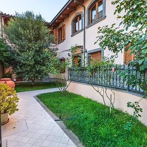 https://la-casa-immersa-nel-verde.in-sardinia.net